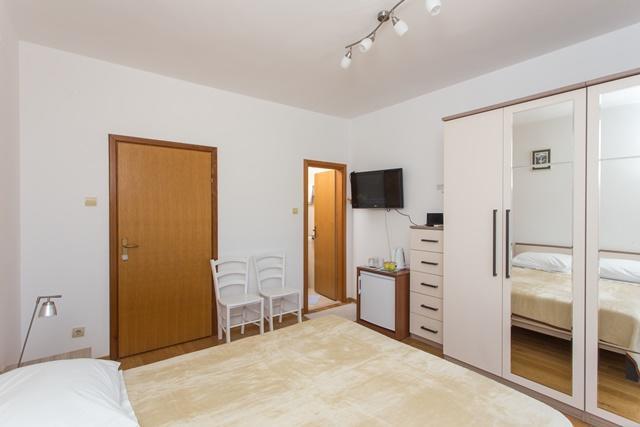 Apartment&rooms Zora